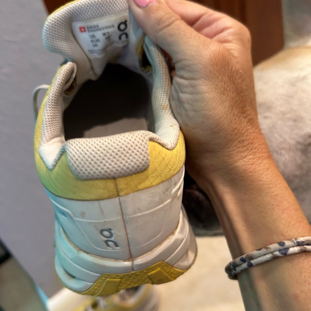 On Running Sneakers - Yellow and White